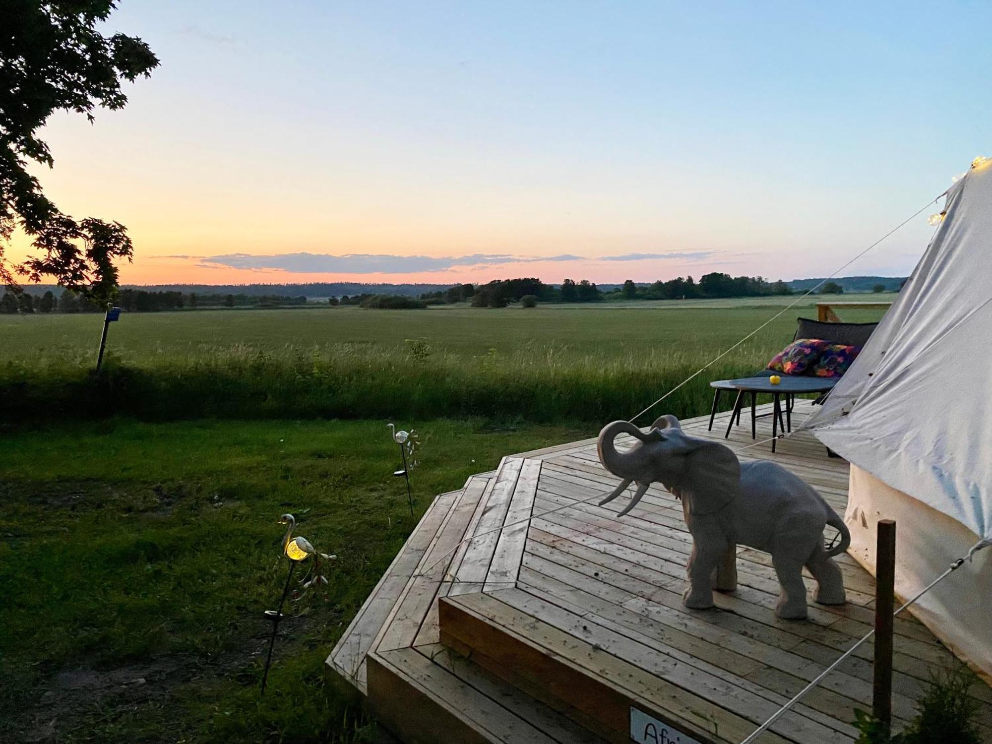 Soerby Glamping Hotel Klockrike Exterior photo