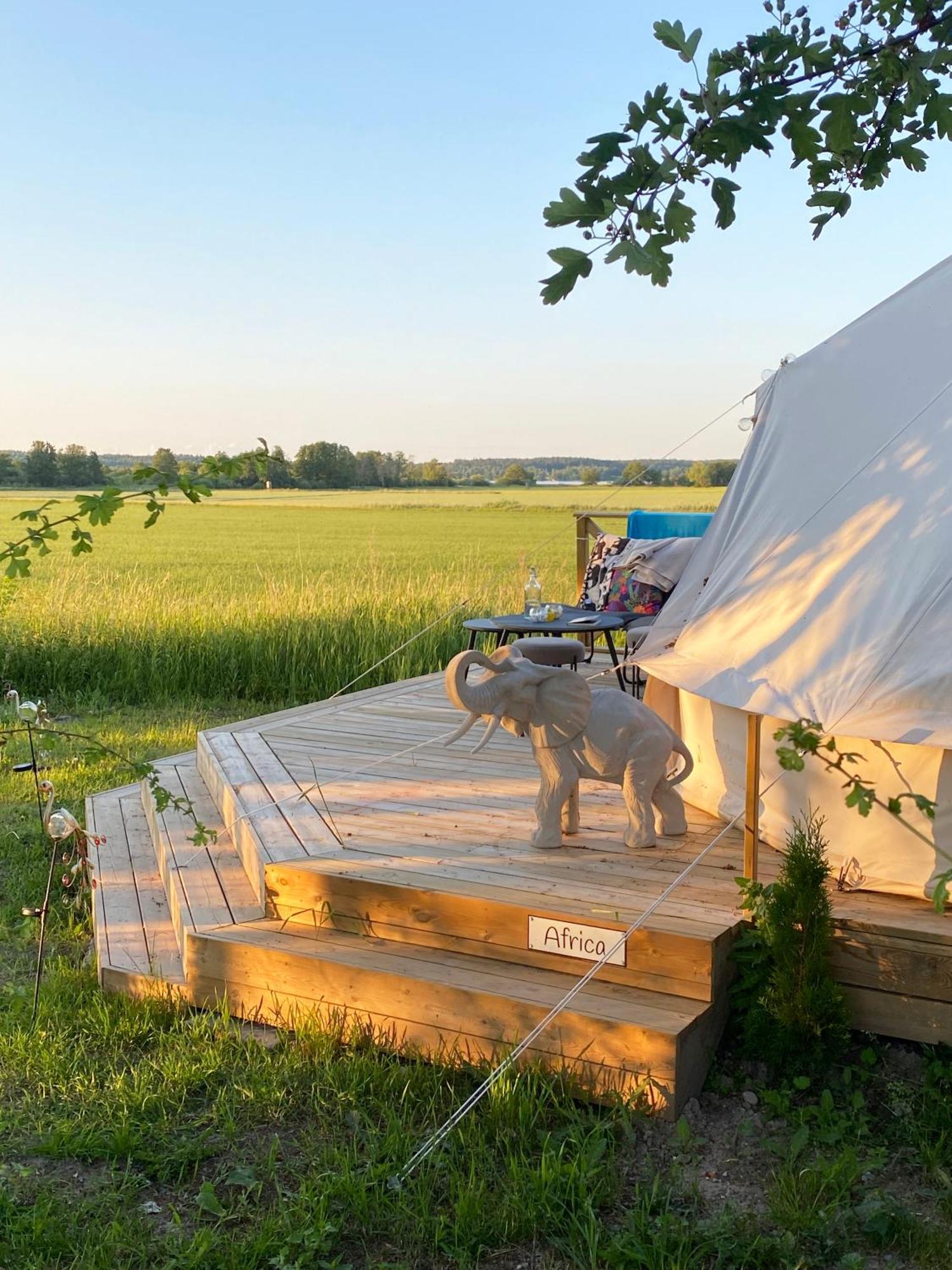 Soerby Glamping Hotel Klockrike Exterior photo